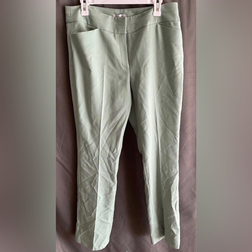 NWOT women's pants Tahari (12)